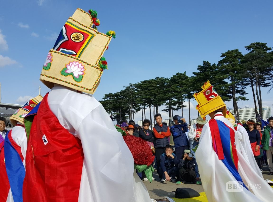 다양한 지역 축제의 연대감