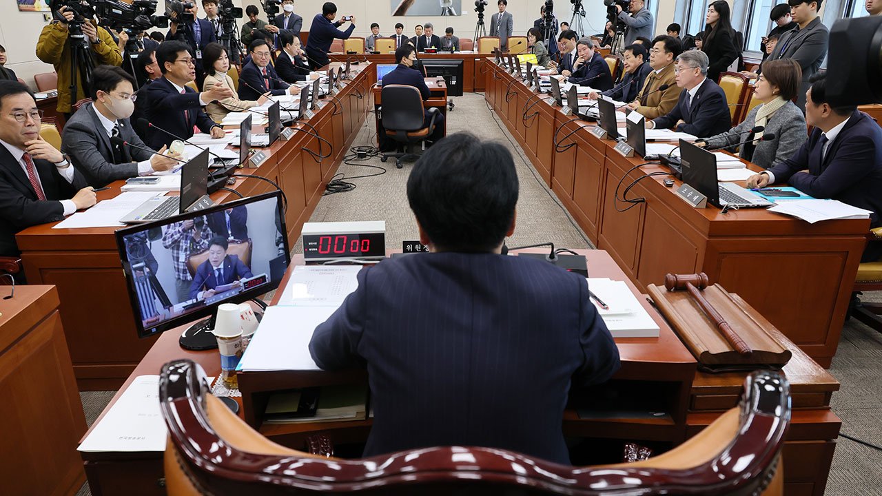 최민희 위원장의 뜻밖의 결정